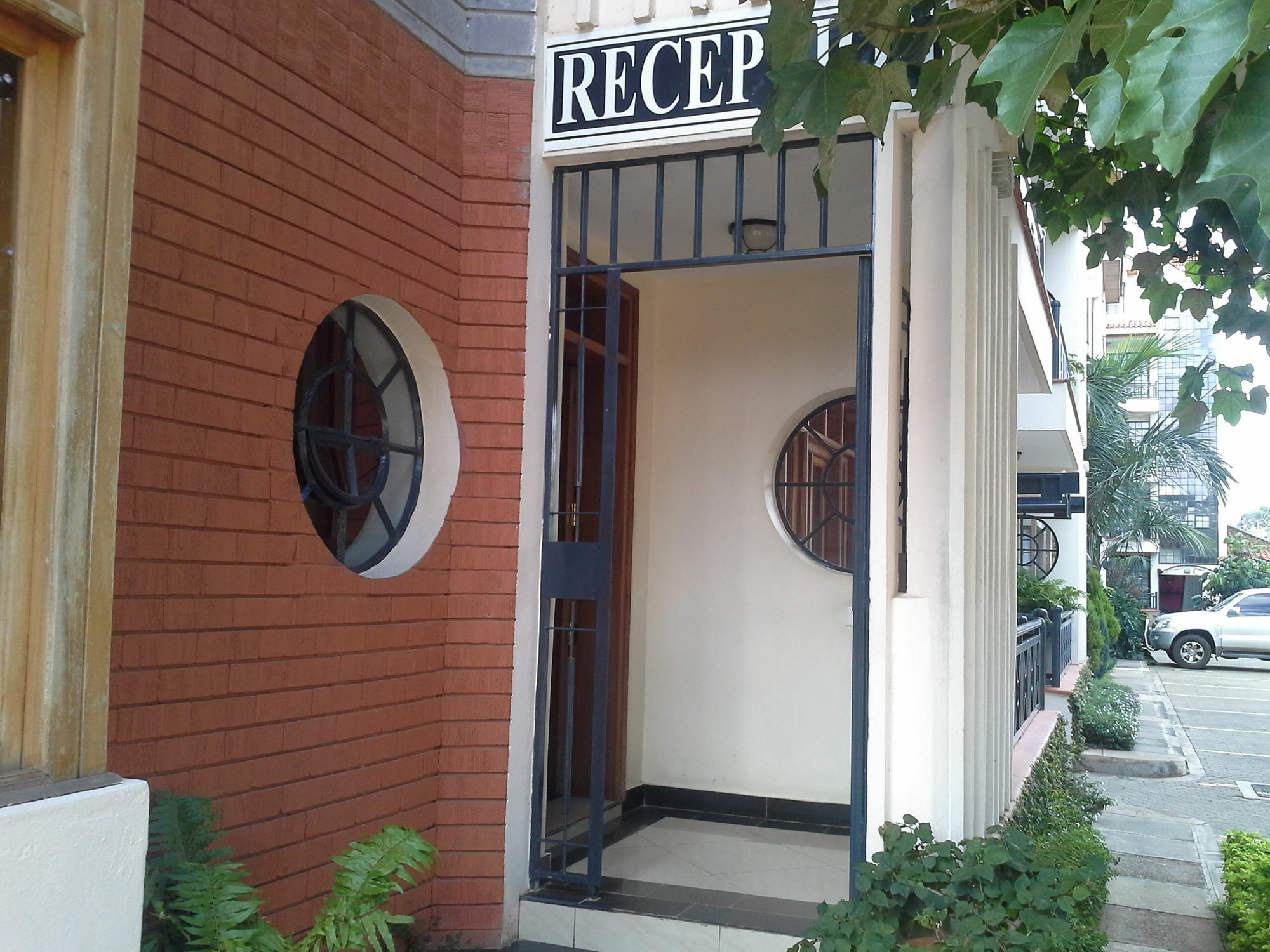 Meltonia Luxury Suites Nairobi Eksteriør billede